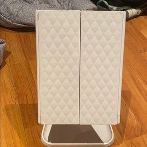 beauty mirror with lighting